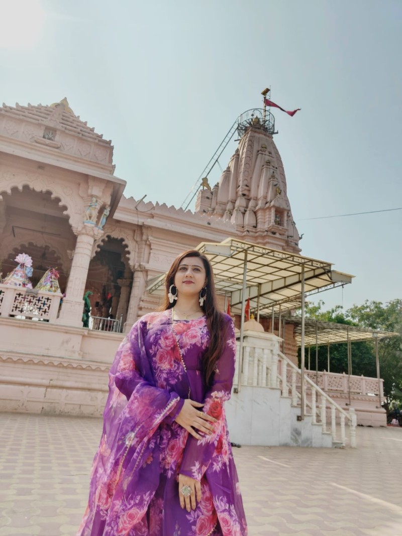 shivani-4